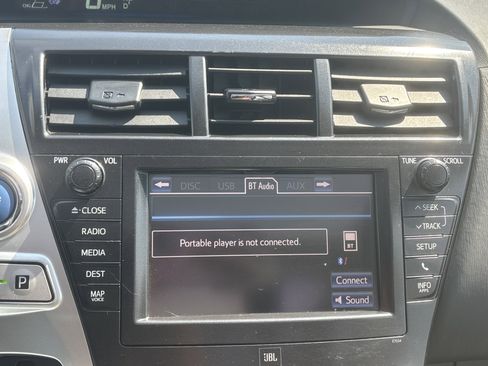 Used 2012 Toyota Prius V Five image 19