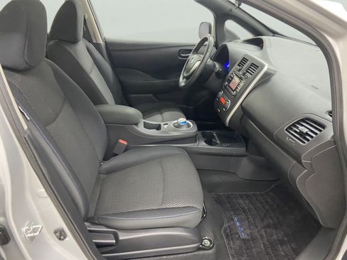 Used 2013 Nissan Leaf S w/ Charger Pkg image 18
