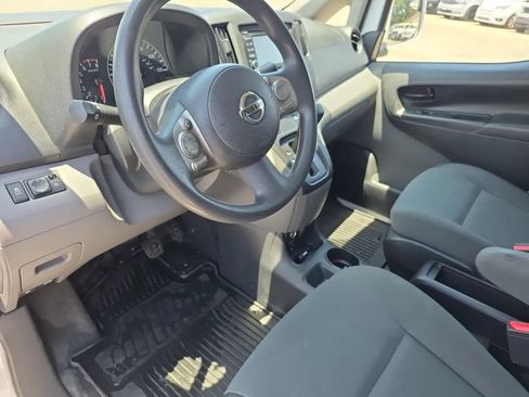 Used 2017 Nissan NV200 SV w/ Technology Package FWD image 20