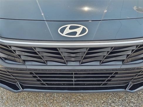 Used 2026 Hyundai Elantra Sport FWD image 6