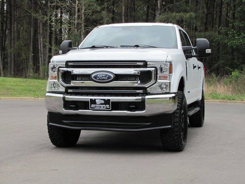 Used 2022 Ford F250 XLT w/ FX4 Off-Road Package image 9