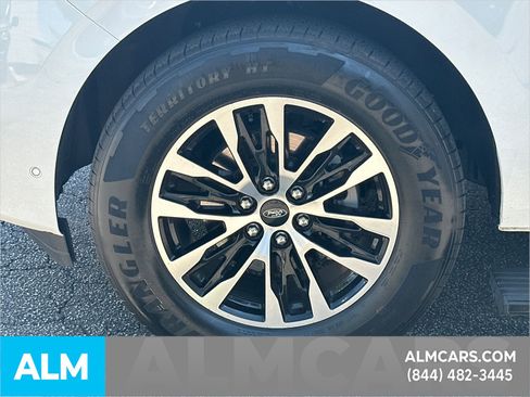Certified 2025 Ford Expedition Max Platinum AWD/4WD image 12