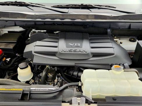 Used 2024 Nissan Titan PRO-4X w/ Pro-4x Convenience Package AWD/4WD image 27