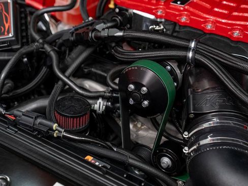 Used 2018 Chevrolet Camaro SS RWD image 19