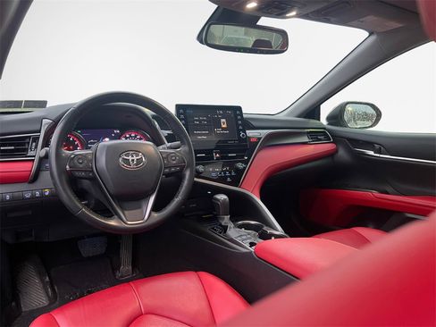 Used 2022 Toyota Camry XSE image 26