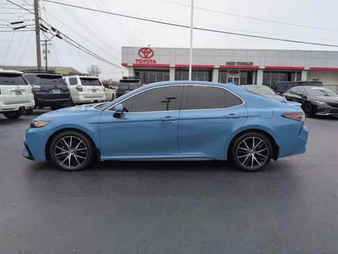 Certified 2023 Toyota Camry SE FWD image 2