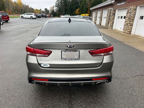 Used 2018 Kia Optima SX w/ Technology Package image 6