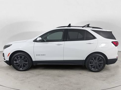Used 2022 Chevrolet Equinox RS w/ RS Leather Package AWD/4WD image 2