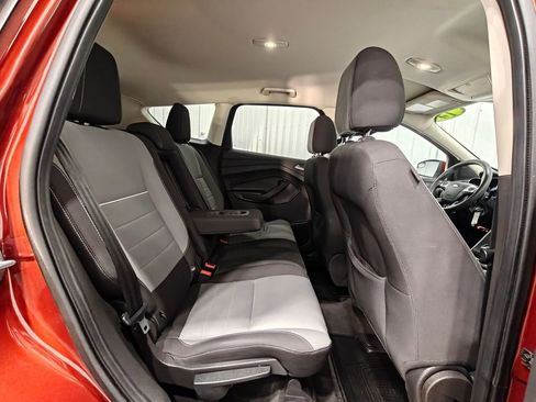 Used 2014 Ford Escape SE w/ Equipment Group 201A FWD image 21