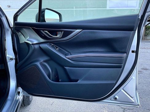 Used 2020 Subaru Crosstrek 2.0i Limited w/ Moonroof Package image 28