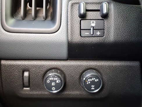 Used 2017 Chevrolet Colorado Z71 image 20