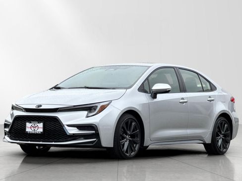 Used 2025 Toyota Corolla SE image 8