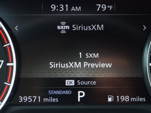 Used 2023 Nissan Rogue S FWD image 29