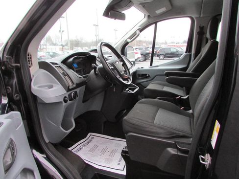 Used 2017 Ford Transit 150 XL image 7