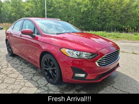 Used 2020 Ford Fusion SE w/ Equipment Group 151A FWD image 7