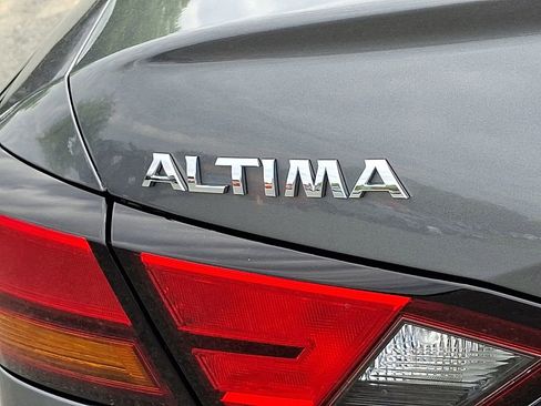Used 2021 Nissan Altima 2.5 SR w/ SR Premium Package FWD image 30