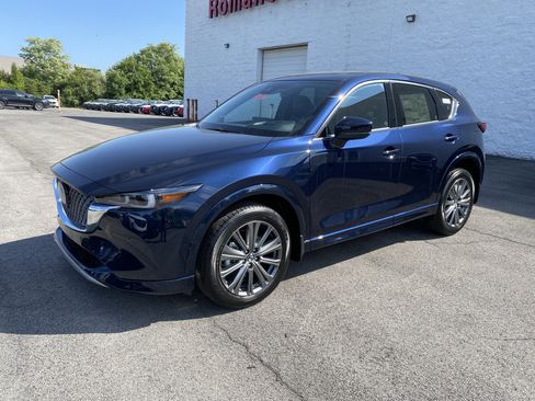 New 2025 MAZDA CX-5 Signature image 4