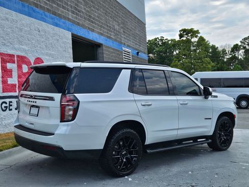 Used 2022 Chevrolet Tahoe Z71 w/ Luxury Package AWD/4WD image 7