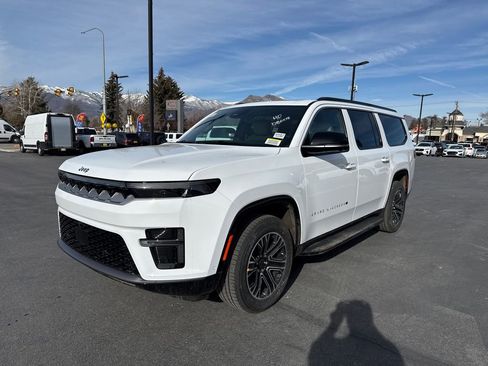 New 2026 Jeep Grand Wagoneer L w/ Premium Group I image 4