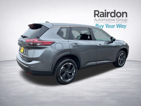 Used 2025 Nissan Rogue SV AWD/4WD image 7