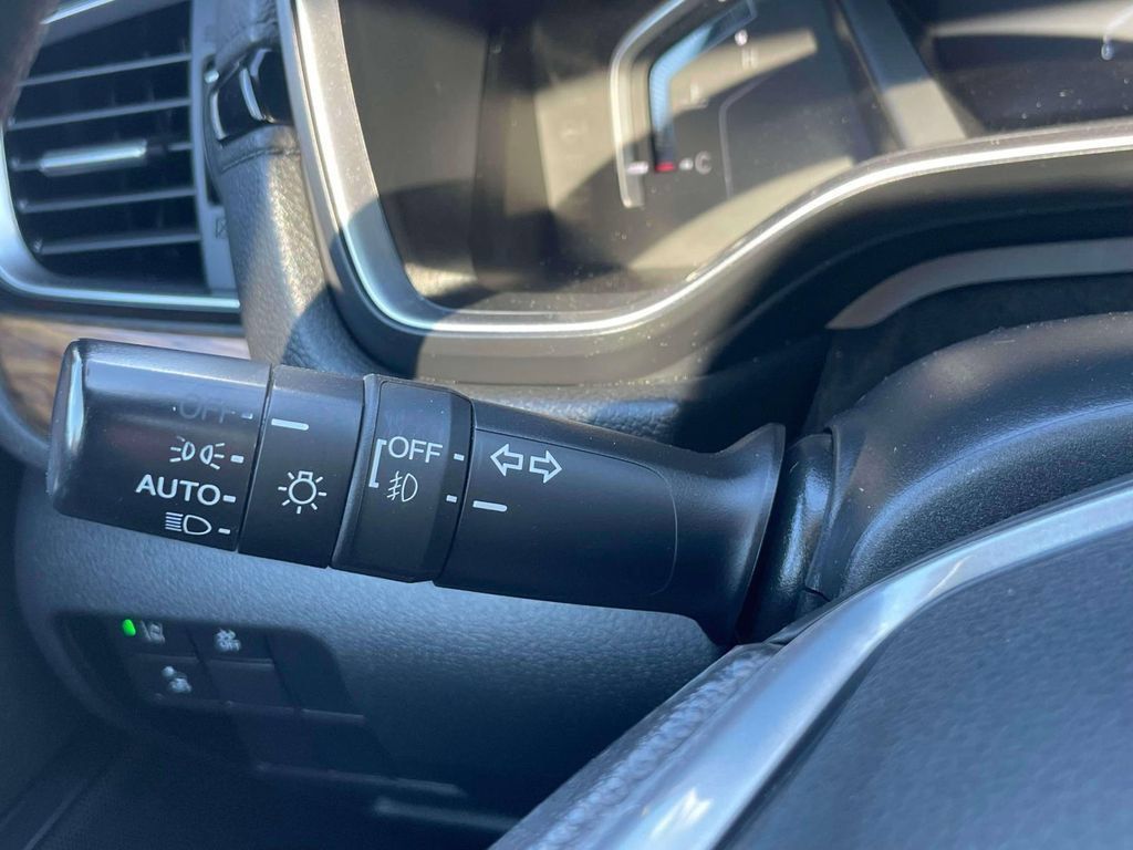 Certified 2022 Honda CR-V EX image 25