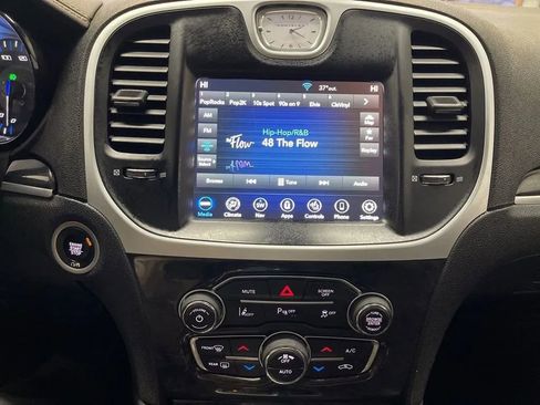 Used 2023 Chrysler 300 Touring L w/ Popular Equipment Group image 18