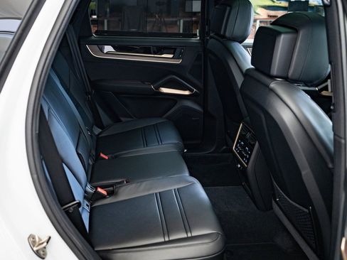 New 2026 Porsche Cayenne E-Hybrid image 39