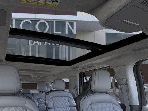 New 2026 Lincoln Navigator L Black Label AWD/4WD image 22