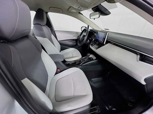 Used 2020 Toyota Corolla LE image 26