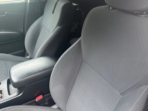 Used 2016 Kia Sorento LX w/ LX Convenience Package AWD/4WD image 10