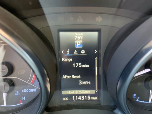 Used 2016 Scion iM FWD image 13
