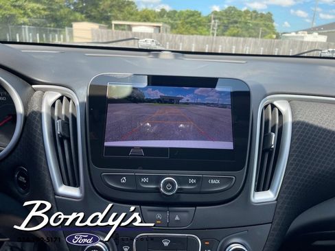 Used 2023 Chevrolet Malibu LS w/ Driver Confidence Package image 8