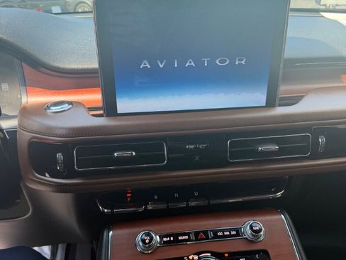 Used 2020 Lincoln Aviator Reserve w/ Equipment Group 201A RWD image 13