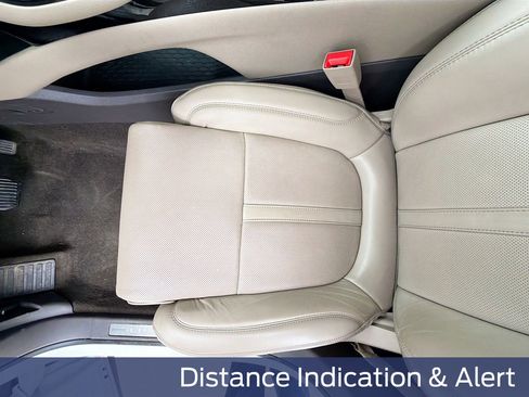 Used 2023 Lincoln Nautilus Reserve w/ Equipment Group 202A image 25