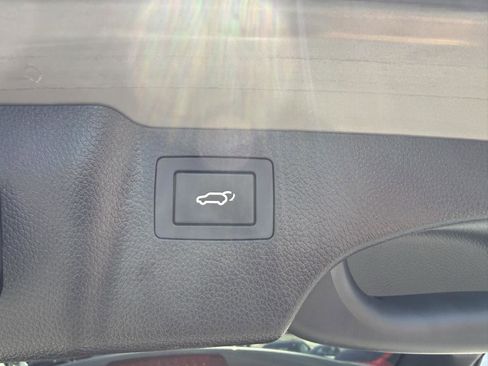 Used 2018 Hyundai Santa Fe Sport FWD image 23