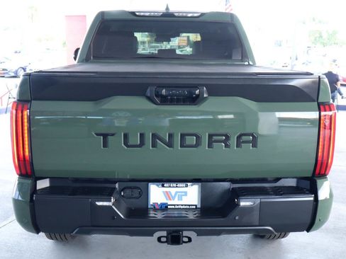 Used 2022 Toyota Tundra SR5 w/ SR5 Premium Package RWD image 6