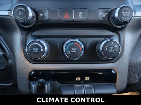 Used 2024 RAM 2500 Big Horn image 2