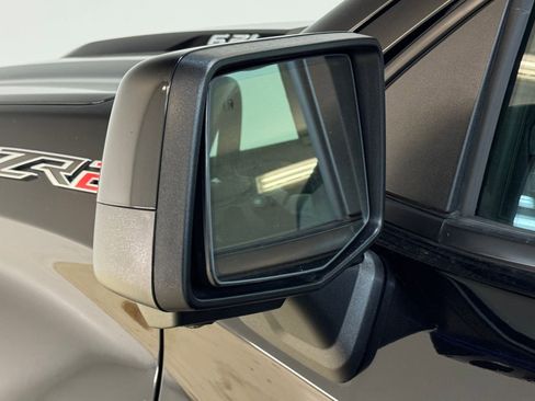 Used 2025 Chevrolet Silverado 1500 ZR2 w/ Technology Package image 34