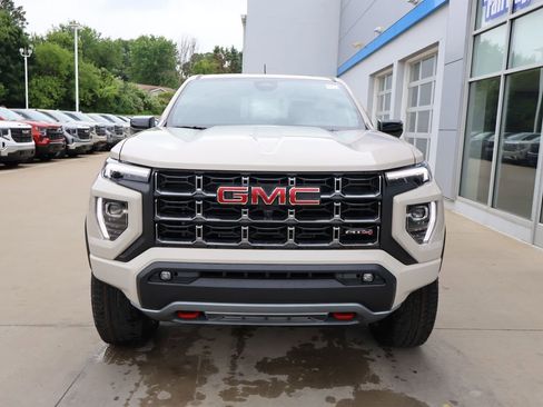 New 2026 GMC Canyon AT4 w/ Technology Plus Package AWD/4WD image 5