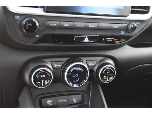 Used 2023 Hyundai Venue SEL w/ Cargo Package image 25