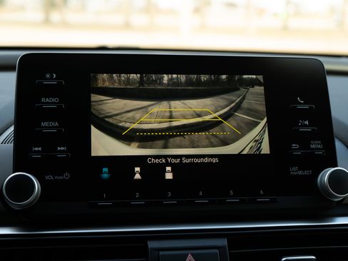 Used 2018 Honda Accord LX image 31