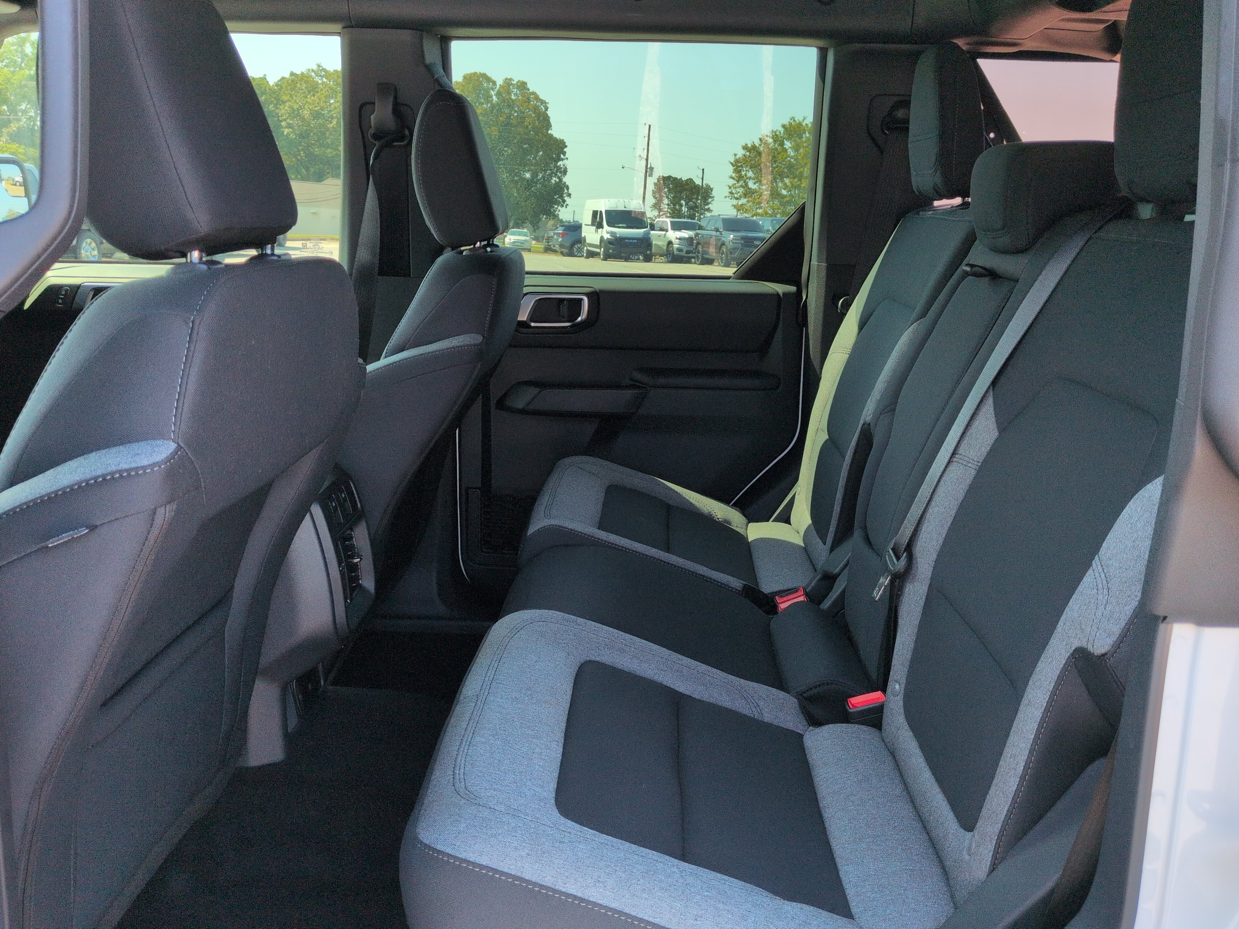 Used 2025 Ford Bronco 4-Door AWD/4WD image 12