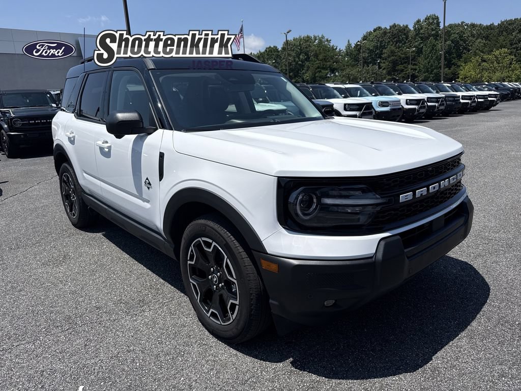 Used 2025 Ford Bronco Sport Outer Banks w/ Outer Banks Tech Package+ AWD/4WD image 1