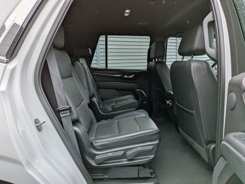 Used 2023 GMC Yukon Denali image 31