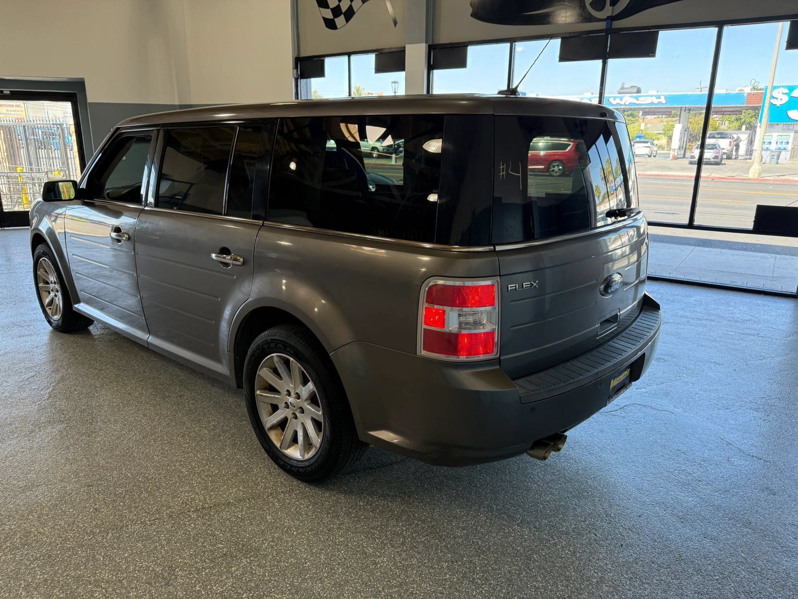 Used 2009 Ford Flex SEL FWD image 5