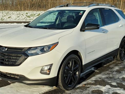 Used 2020 Chevrolet Equinox LT w/ Sport Edition image 3