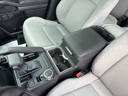 Used 2025 Toyota Tacoma SR5 image 23