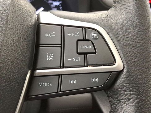 Used 2022 Toyota Sienna XLE image 24