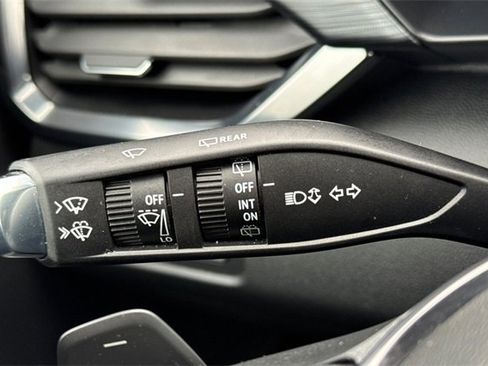 Used 2024 GMC Acadia AT4 w/ Super Cruise Package image 39