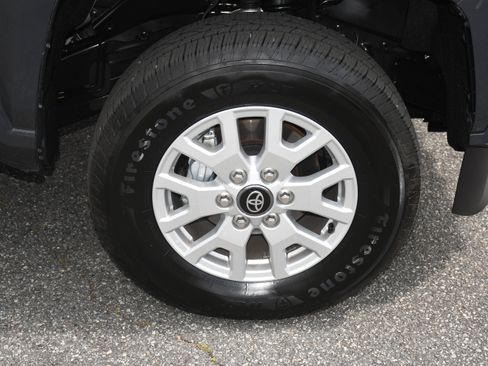 Used 2026 Toyota Tacoma SR5 image 19